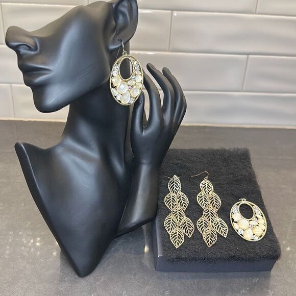 Fashion Jewelry Bundle-Earrings  - Picture 2 of 15